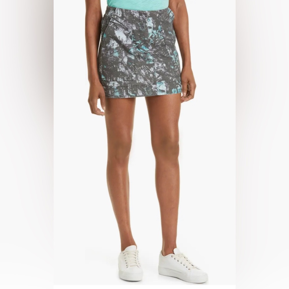 NWT, Abstract Print Ripstop Cotton Skirt
ATM- Anthony Thomas Melillo, Size 2